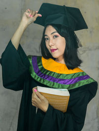 Portrait of a smiling young woman