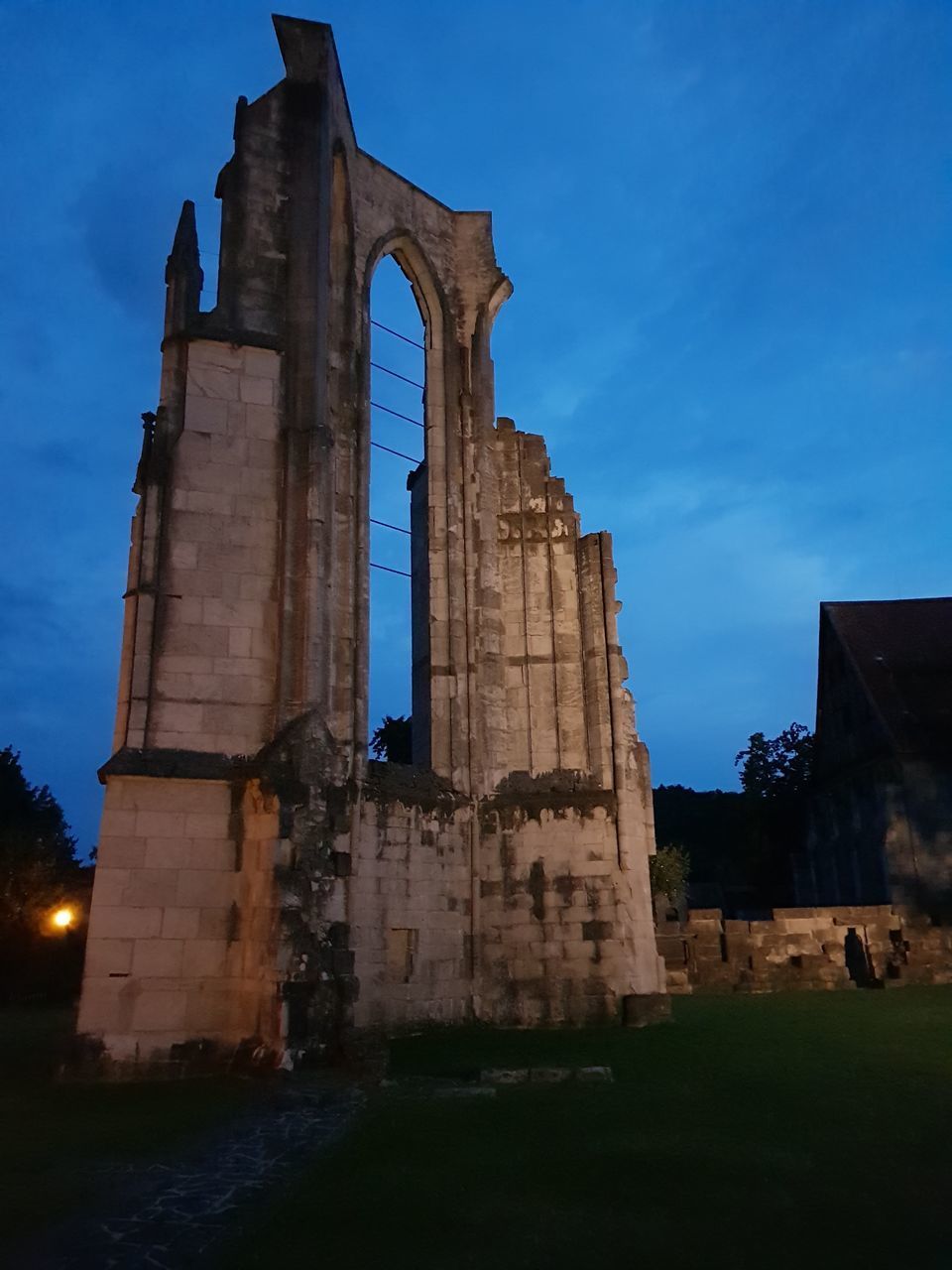 LOW ANGLE VIEW OF OLD BUILDING