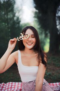 Portrait of a smiling young woman