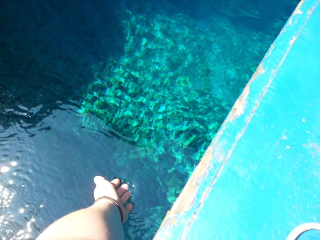 water, human body part, low section, body part, human leg, one person, real people, pool, swimming pool, lifestyles, personal perspective, nature, leisure activity, barefoot, human foot, day, sea, women, turquoise colored, outdoors, nail, human limb