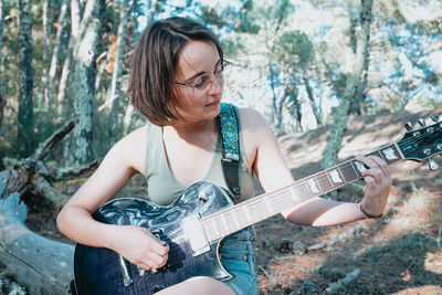 Man playing guitar