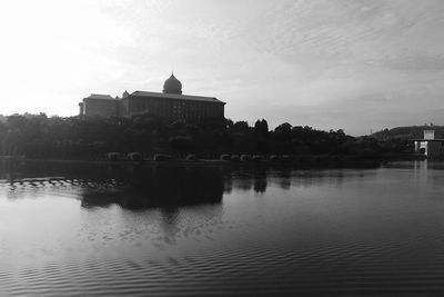 Reflection of building in lake
