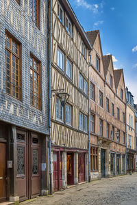 La fierte saint-romain is a catholic chapel located in rouen, france