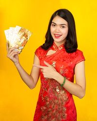 Portrait of a smiling young woman