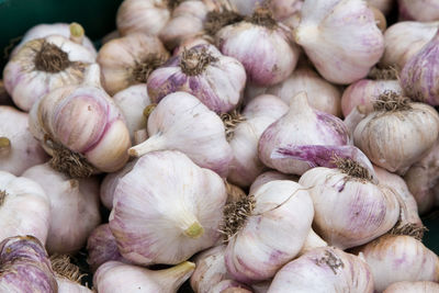 Full frame shot of garlic bulbs