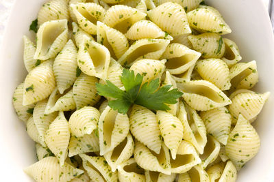 Close-up of green beans in bowl