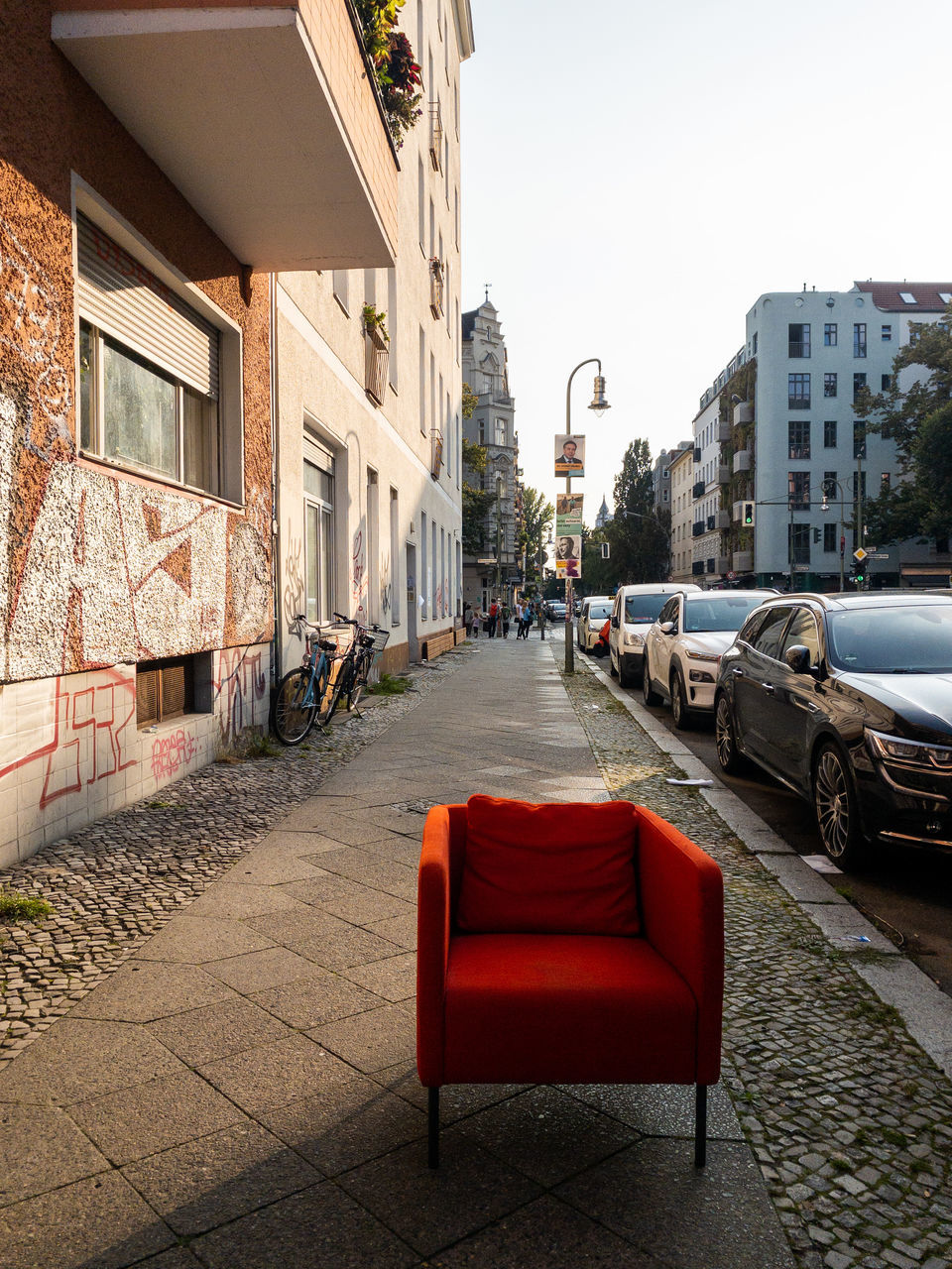 SIDEWALK BY BUILDINGS IN CITY