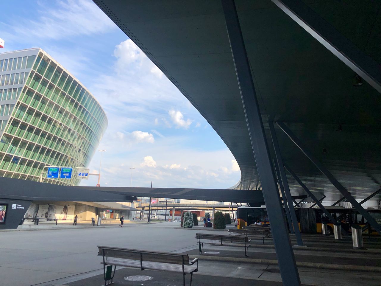 VIEW OF MODERN BUILDING AGAINST SKY