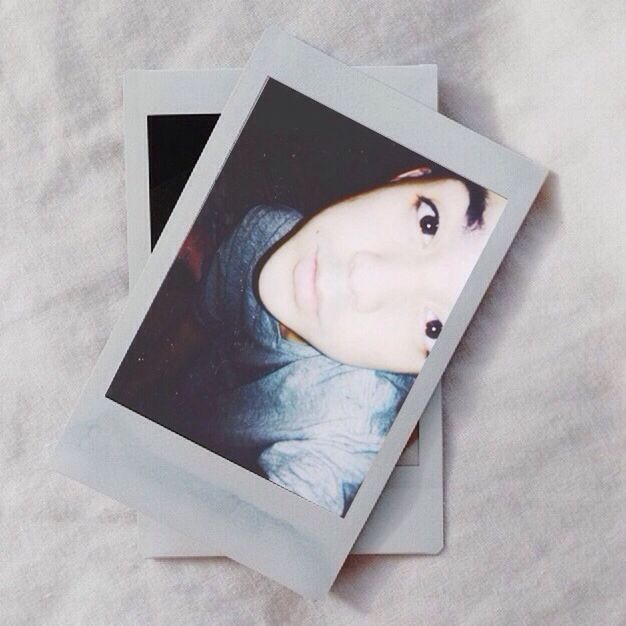 Poloroid