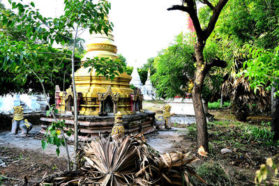 Exterior of temple against building