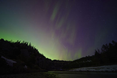 Aurora borealis on the smith river in montana