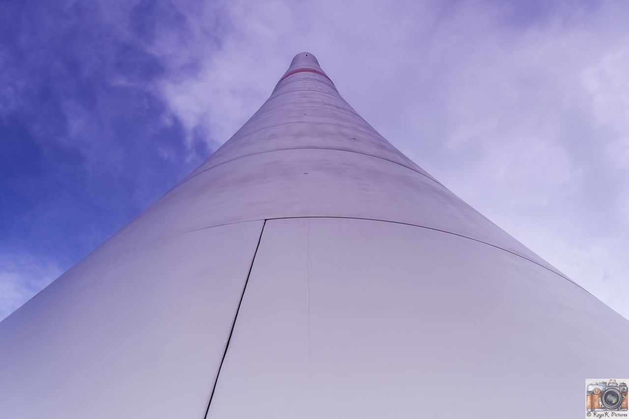 LOW ANGLE VIEW OF TOWER AGAINST SKY