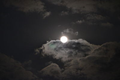 Low angle view of moon in sky