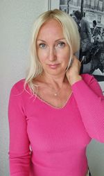 pink