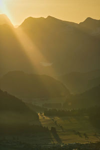 This is an excerpt from the early morning view of the falkenstein ruins in the allgäu.
