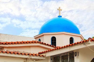 The blue dome of the traditional greek bell tower of a christian orthodox temple in loutraki, greece
