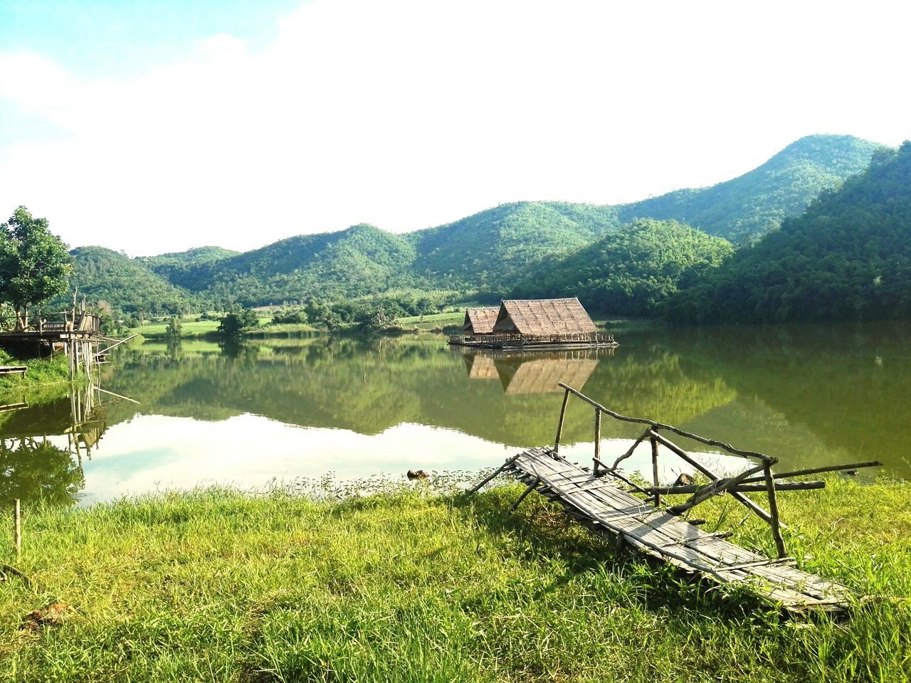 อ่างเก็บน้ำหุบเขาวง (ปางอุ๋งสุพรรณบุรี)