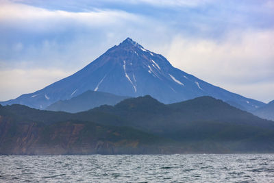 Viluchinsky volcano in the pacific ocean on the kamchatka peninsula