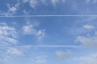 Low angle view of vapor trail in sky