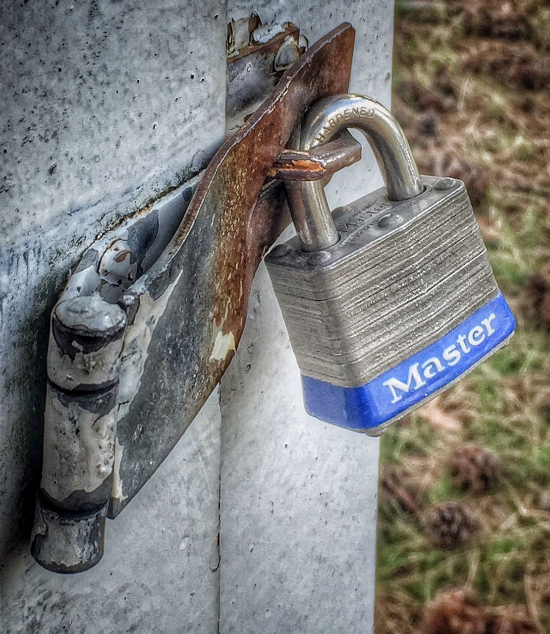 rusty, metal, close-up, metallic, old, focus on foreground, day, run-down, obsolete, deterioration, chain, outdoors, security, no people, abandoned, safety, weathered, damaged, protection, lock