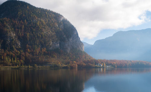 Autumn view of hallstatt village, hallstatt, austria