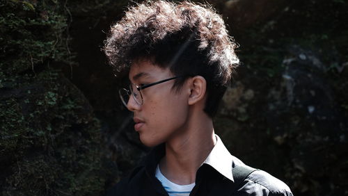 Portrait of teenage boy wearing sunglasses