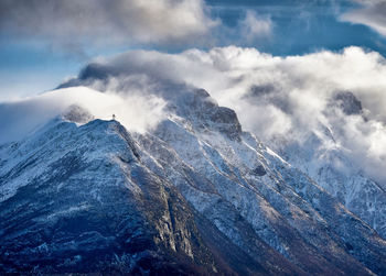 The magnificent hjørundfjord in between the sunnmøre alps, møre og romsdal, norway.