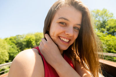 Portrait of smiling young woman