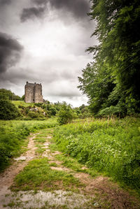 View of old ruins against sky