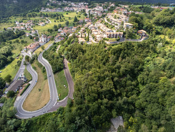 Winding mountain road in a touristic part of northern italy.