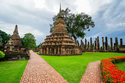 Panoramic view of temple against sky