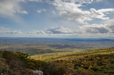 Scenic view of cloudy sky over sea