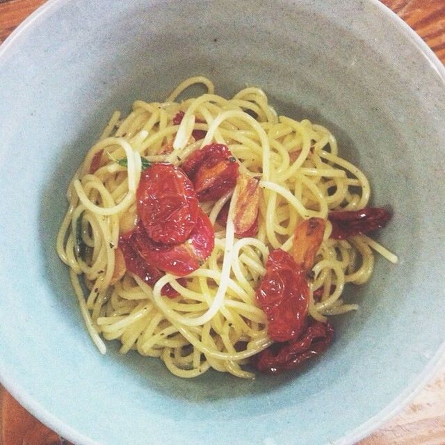 food, food and drink, freshness, indoors, healthy eating, ready-to-eat, plate, still life, close-up, bowl, pasta, table, serving size, high angle view, meal, indulgence, directly above, italian food, noodles, no people