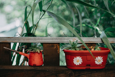 Planter on railing