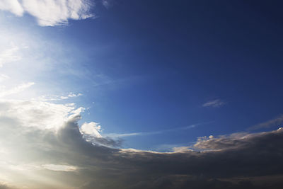 Low angle view of vapor trail in sky