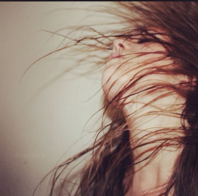 young adult, young women, headshot, long hair, person, lifestyles, human hair, leisure activity, close-up, human face, beauty, studio shot, indoors, looking at camera, brown hair, front view