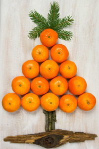 Close-up of orange fruits