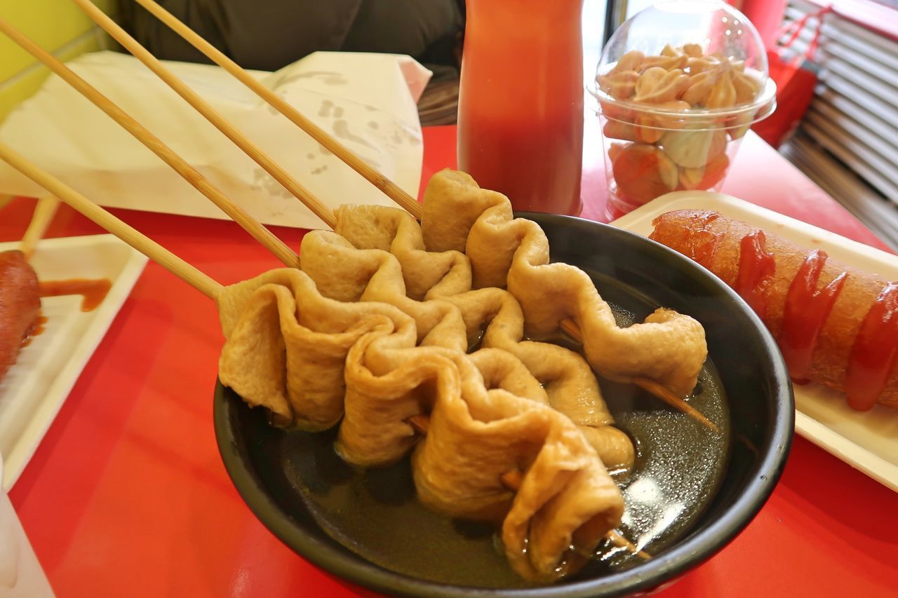 HIGH ANGLE VIEW OF MEAL SERVED IN PLATE