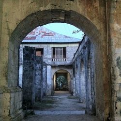 Archway in tunnel