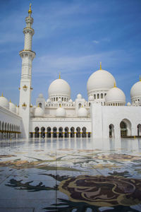 Abu dhabi, u.a.e, may 2014 sheikh zayed mosque symbol of islam
