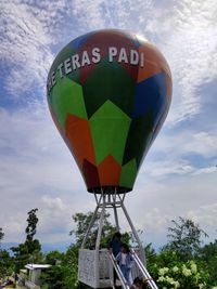 hot air balloon