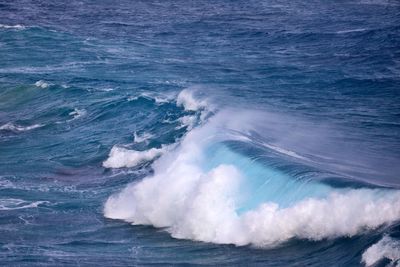 Waves splashing in sea