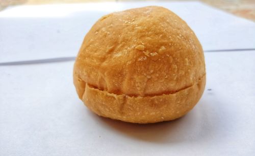 Close-up of bread in plate on table