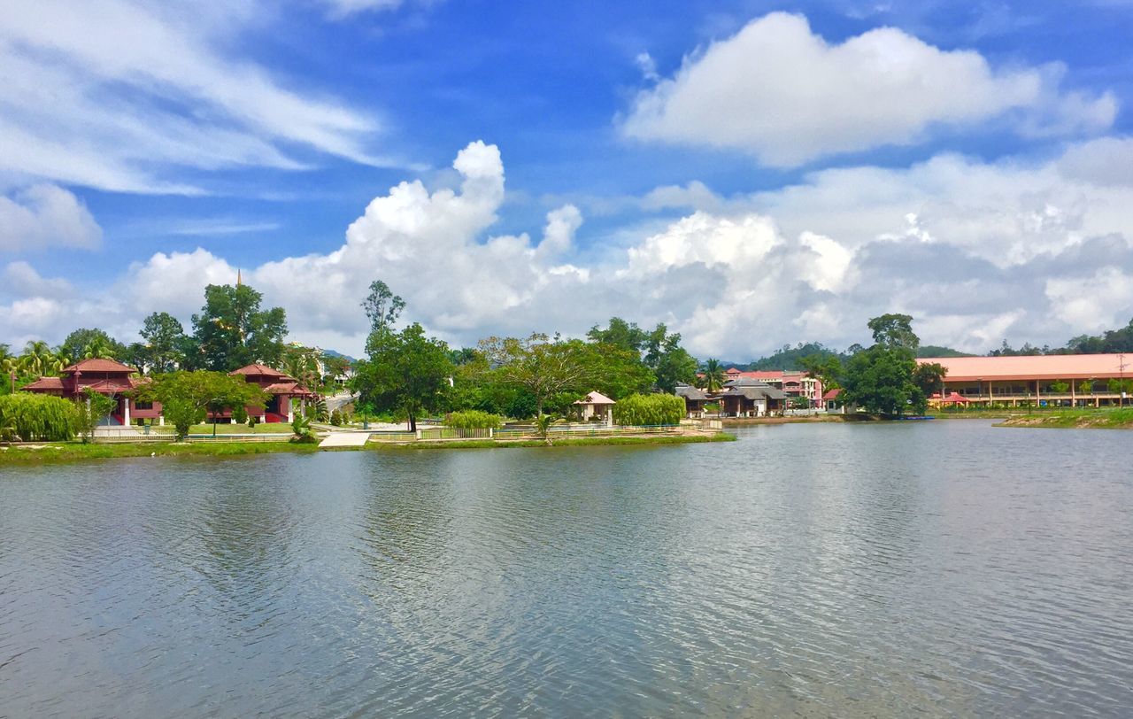 Taman tasik maran