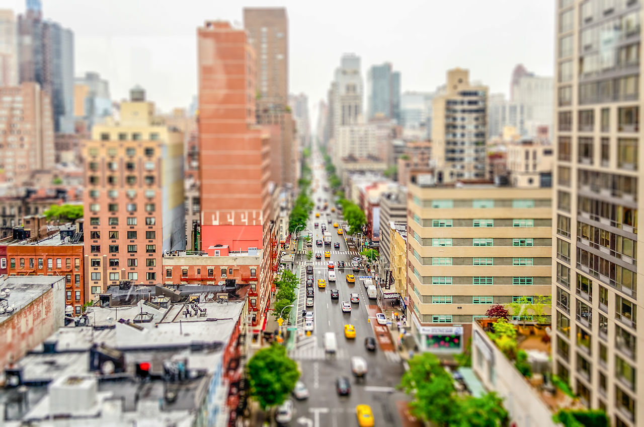 TILT-SHIFT IMAGE OF CITY STREET