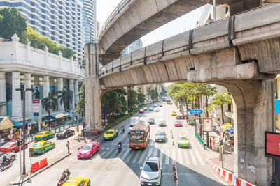 Traffic on road in city