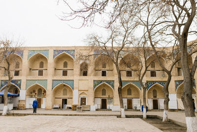 Bukhara, uzbekistan. december 2022. madrasah divan begi