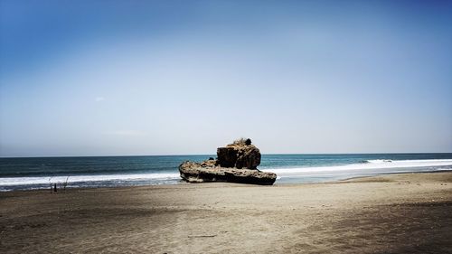 Scenic view of sea against clear sky