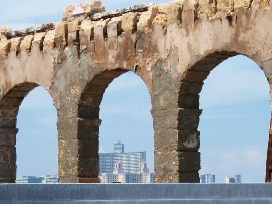 LOW ANGLE VIEW OF OLD RUIN BUILDING