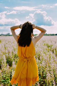 yellow